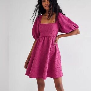 Free People Fuchsia Babydoll Mini dress. (Pls rd description)